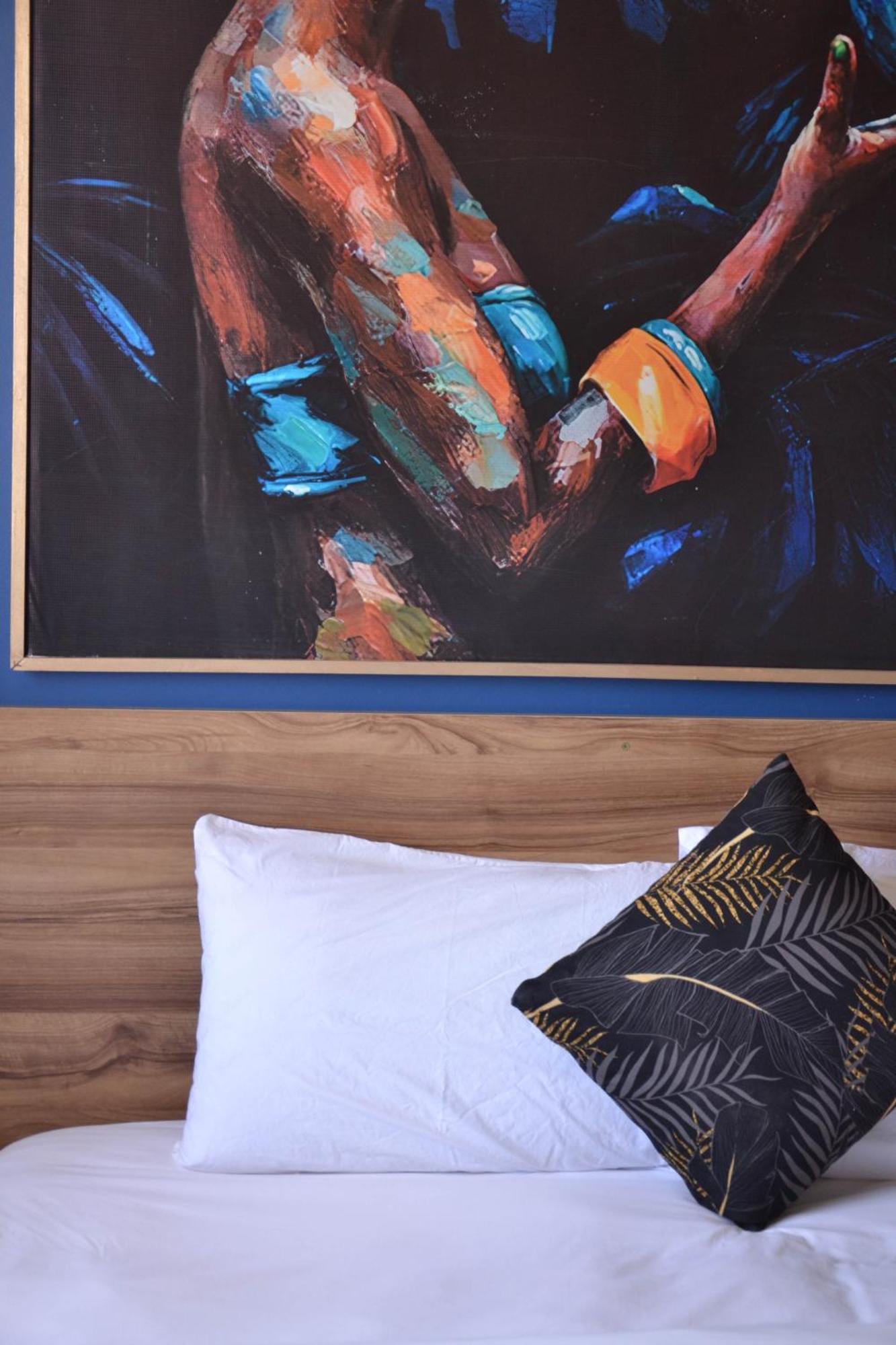Playa Del Sol Surf House